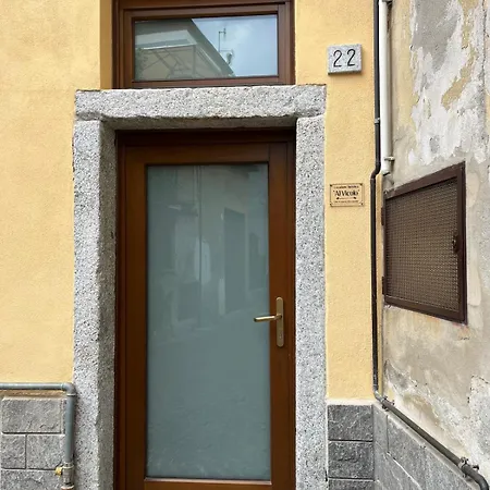 Al Vicolo Apartment Intra