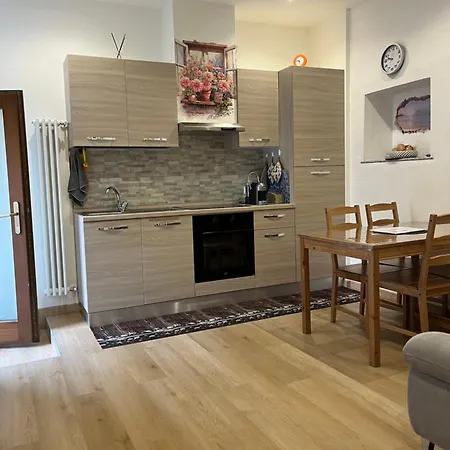 Al Vicolo Apartament *